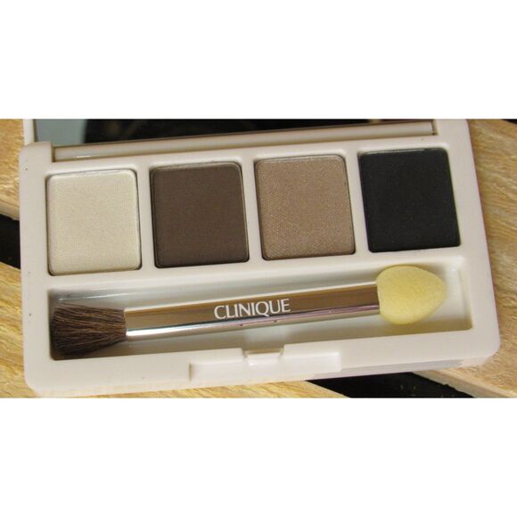 Clinique All About Shadow Quad NEW - Picture 4 of 6
